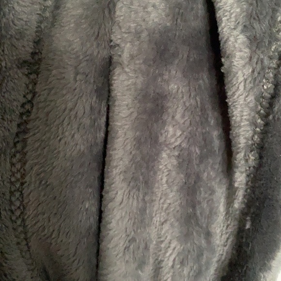 NWT Nautica ultra soft plush throw blanket - Picture 5 of 5